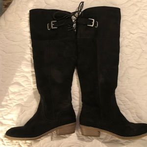 Women’s black boots